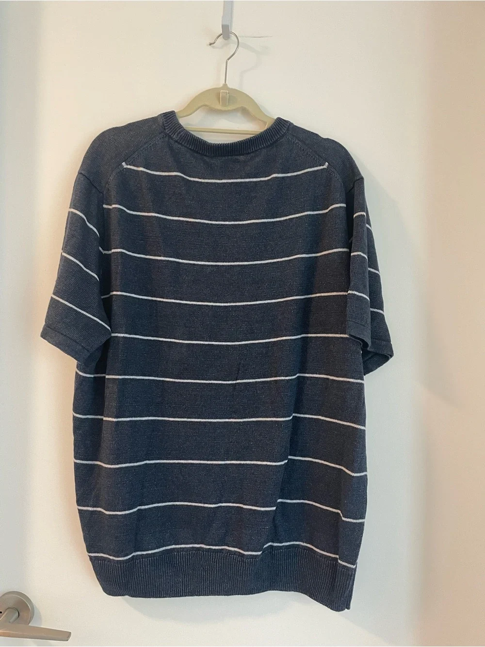 J. Crew Men’s Navy and White Striped Short Sleeved Linen Sweater NWOT